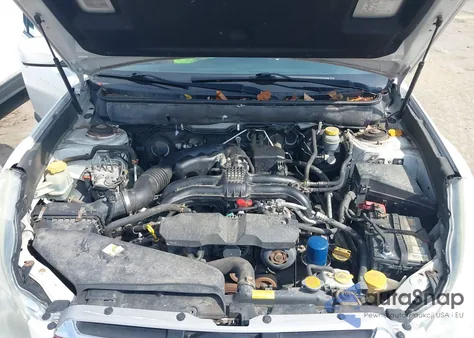 2013 Subaru Outback 2.5I Premium z USA, uszkodzony, nr VIN 4S4BRCCC0D3244981